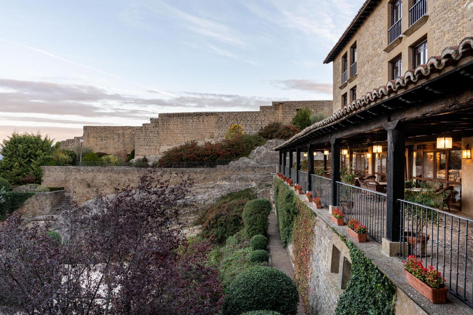 Parador De Сос-дель-Рей-Католіко Екстер'єр фото