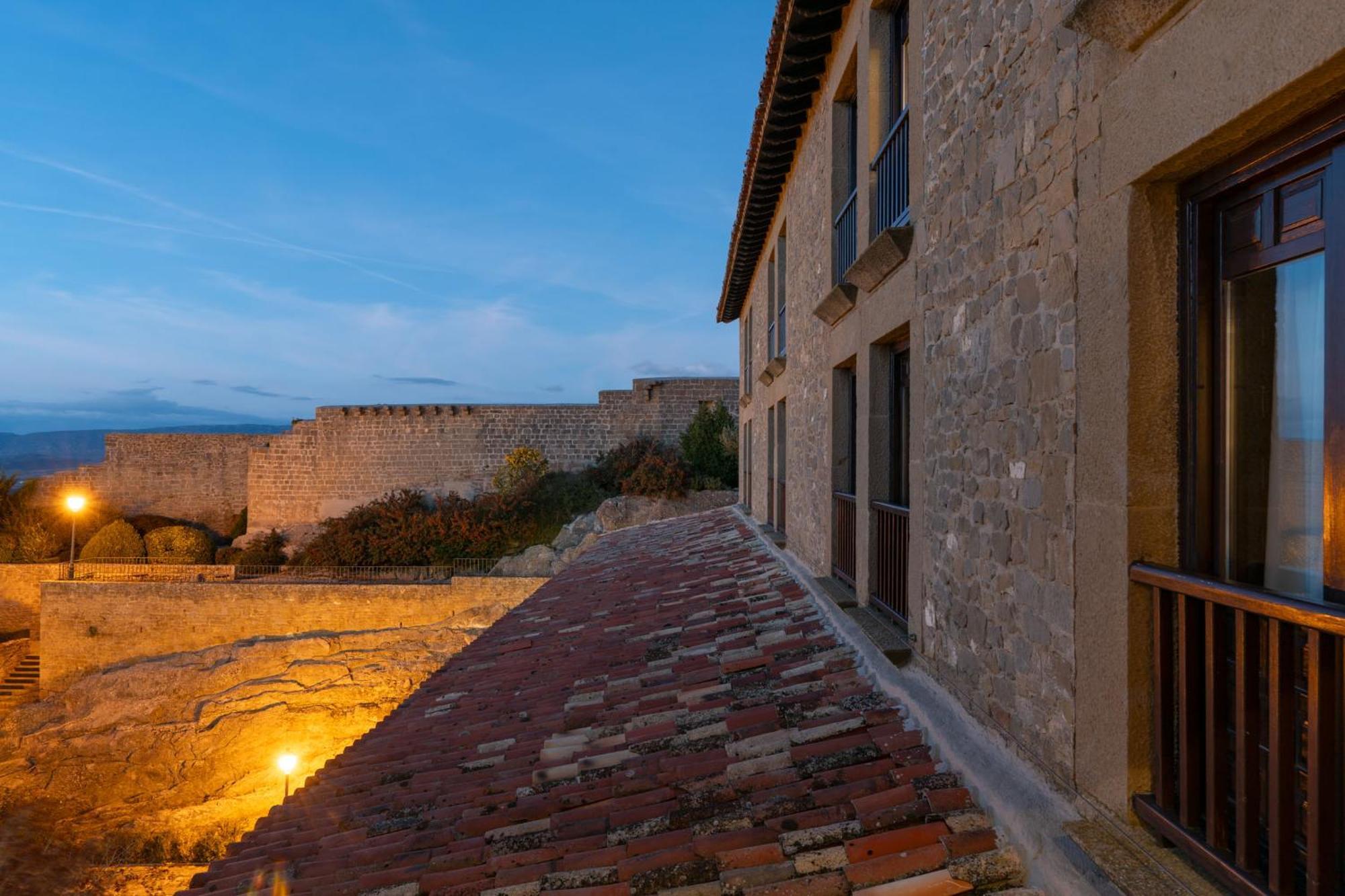 Parador De Сос-дель-Рей-Католіко Екстер'єр фото